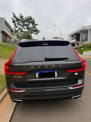 VOLVO XC60 2.0 T8 HYBRID INSCRIPTION AWD GEARTRONIC VOLVO XC60 2.0 T8 HYBRID INSCRIPTION AWD GEARTRONIC